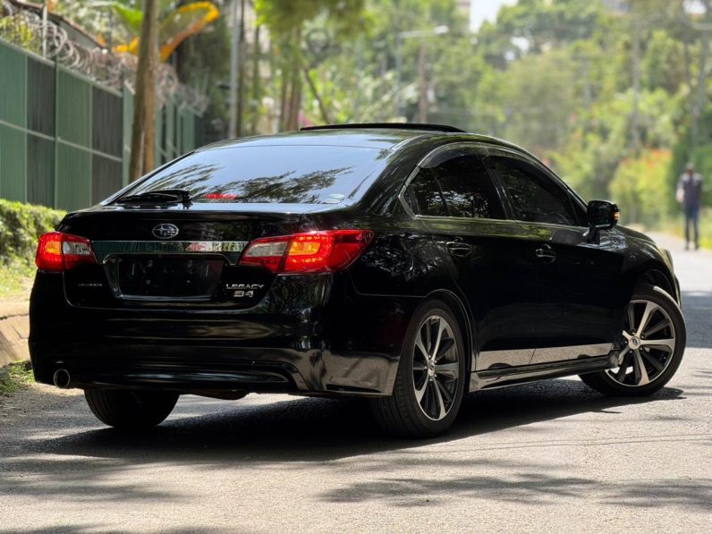 
								Subaru Legacy B4 full									