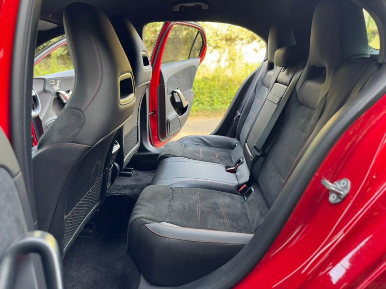 
								Mercedes Benz A180 full									