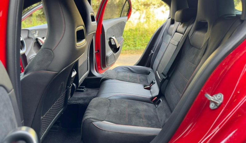 
								Mercedes Benz A180 full									