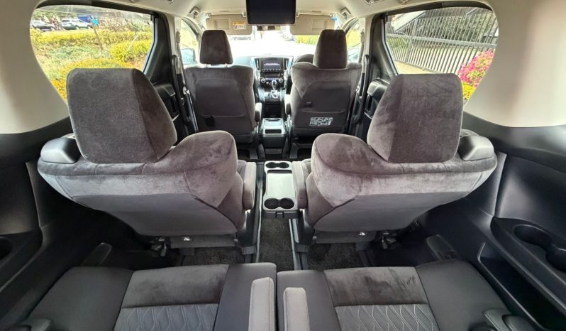 
								Toyota Vellfire full									