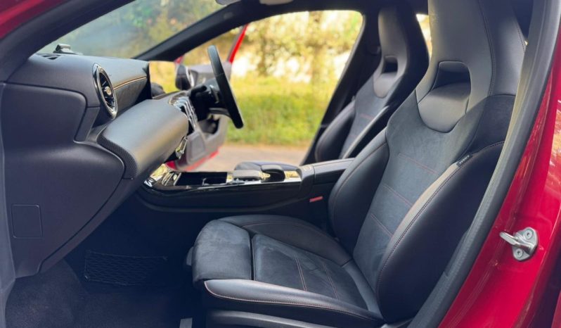 
								Mercedes Benz A180 full									