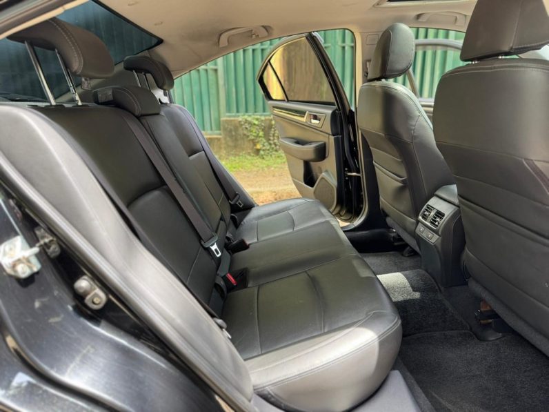 
								Subaru Legacy B4 full									