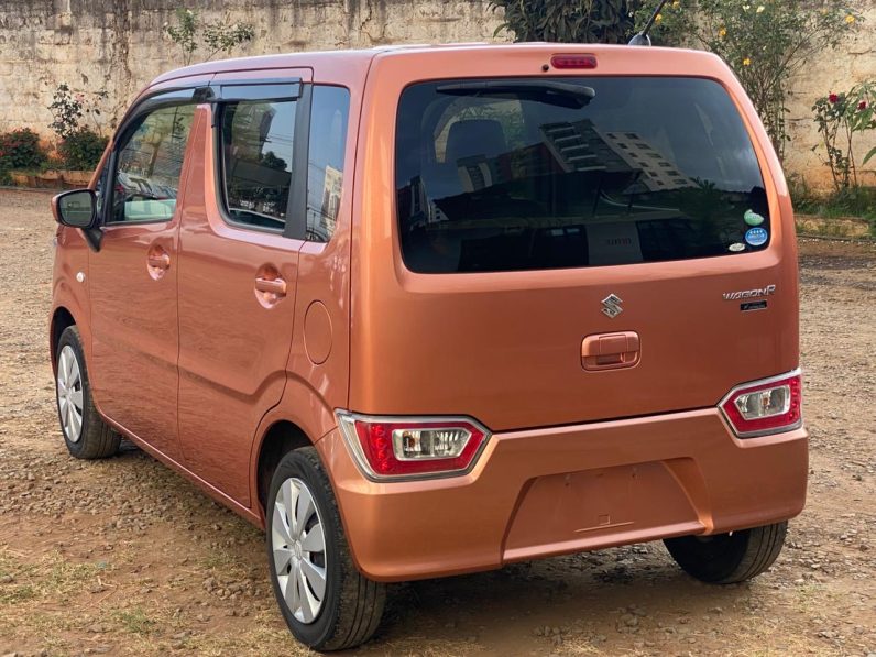 
								Suzuki Wagon R full									