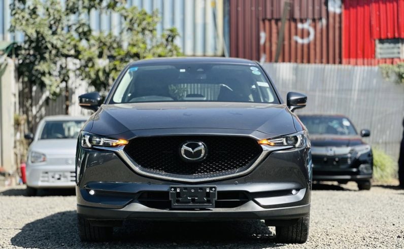 
								Mazda CX-5 full									