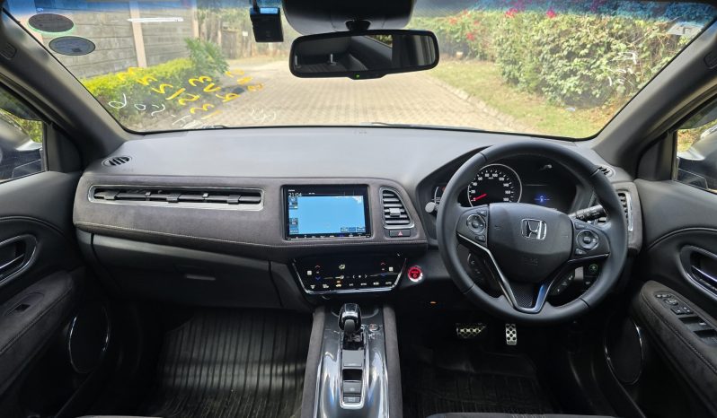 
								Honda Vezel RS full									
