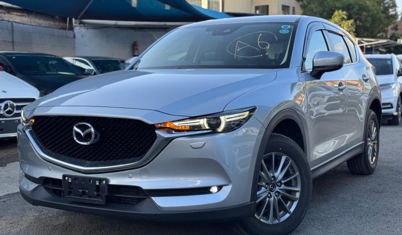 
								Mazda CX-5 full									
