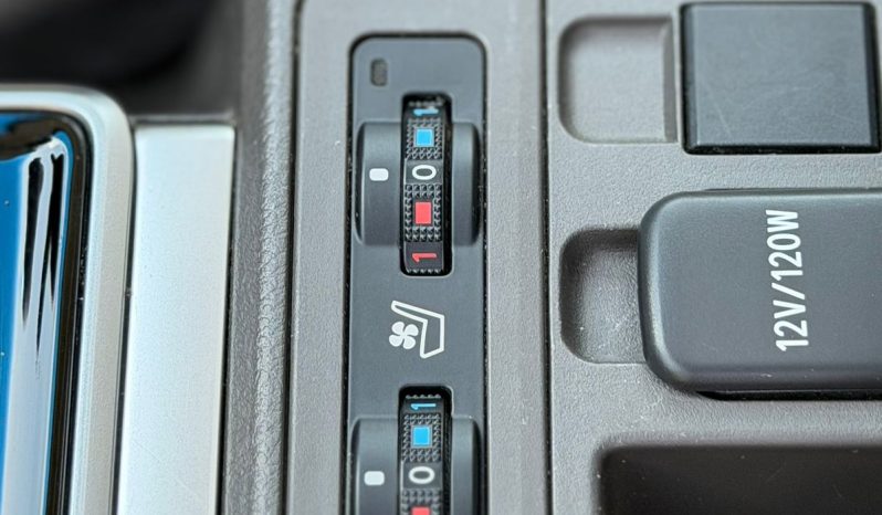 
								Toyota Prado Txl full									