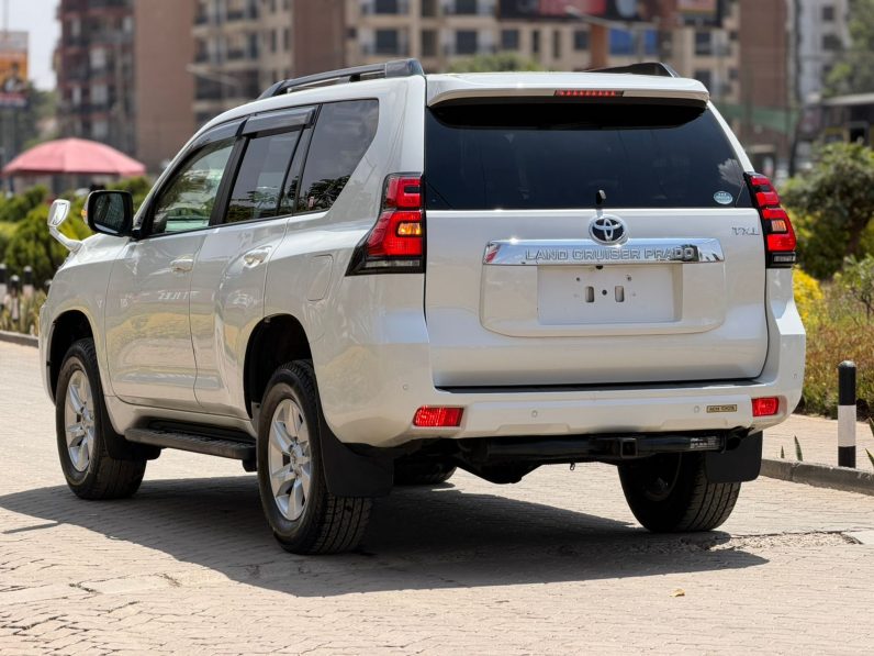 
								Toyota Prado Txl full									