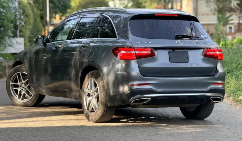 
								Mercedes Benz GLC 250 full									