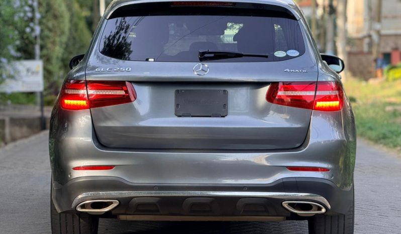 
								Mercedes Benz GLC 250 full									