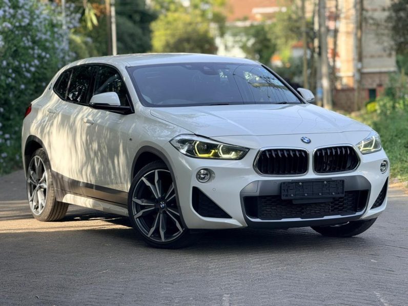 
								BMW X2 full									