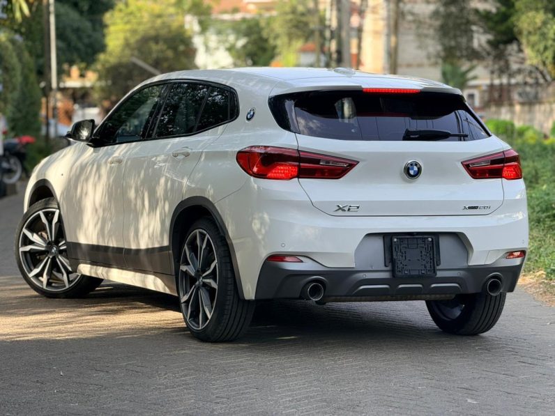 
								BMW X2 full									