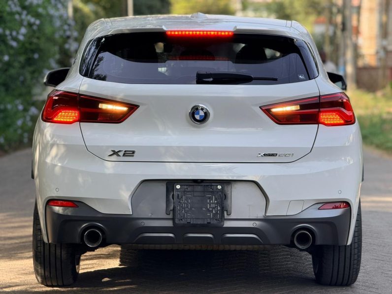 
								BMW X2 full									