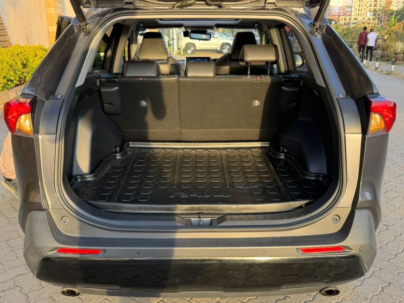 
								Toyota Rav4 Adventure full									