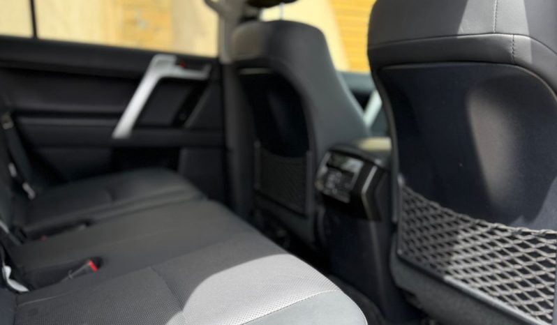 
								Toyota Land Cruiser TXL full									