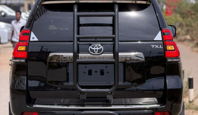 
								Toyota Land Cruiser TXL full									