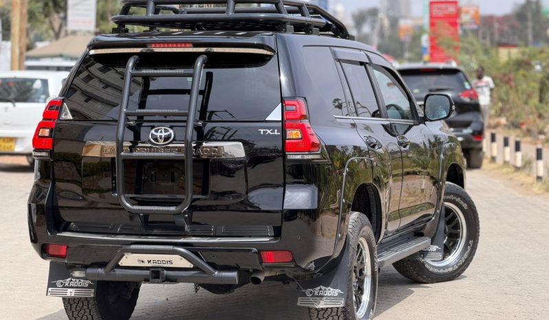 
								Toyota Land Cruiser TXL full									