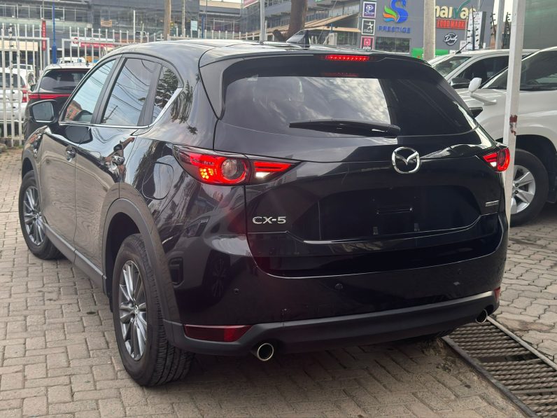 
								Mazda CX-5 full									