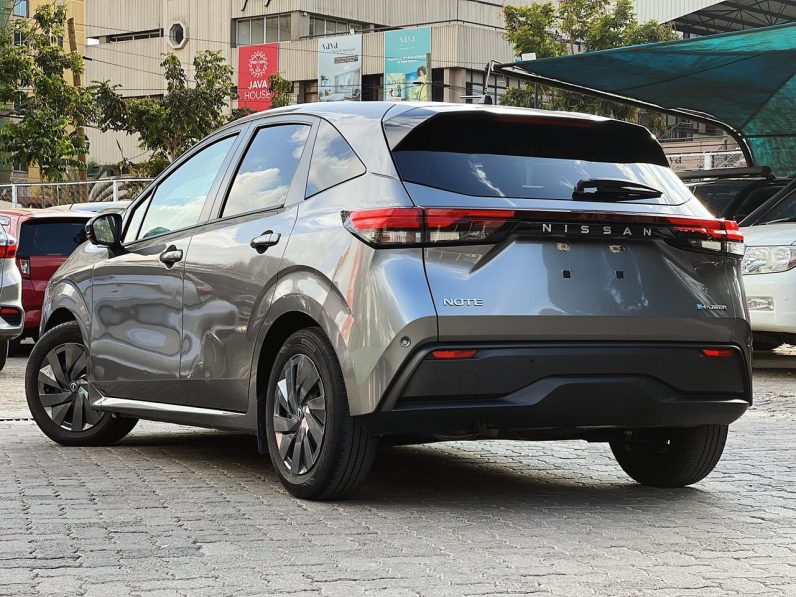 
								Nissan Note E13 full									