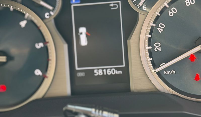 
								Toyota Land Cruiser Prado TXL full									