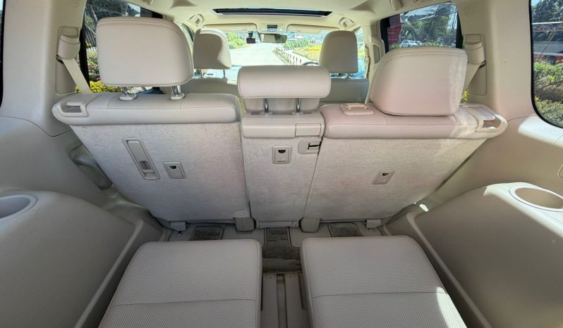 
								Toyota Land Cruiser Prado TXL full									