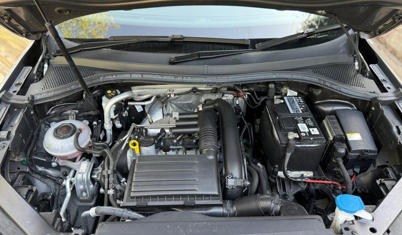 
								Volkswagen Tiguan R-Line full									