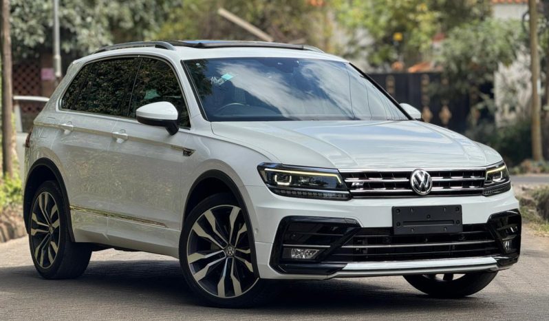 
								Volkswagen Tiquan full									