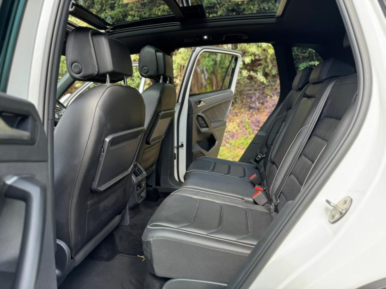 
								Volkswagen Tiquan full									