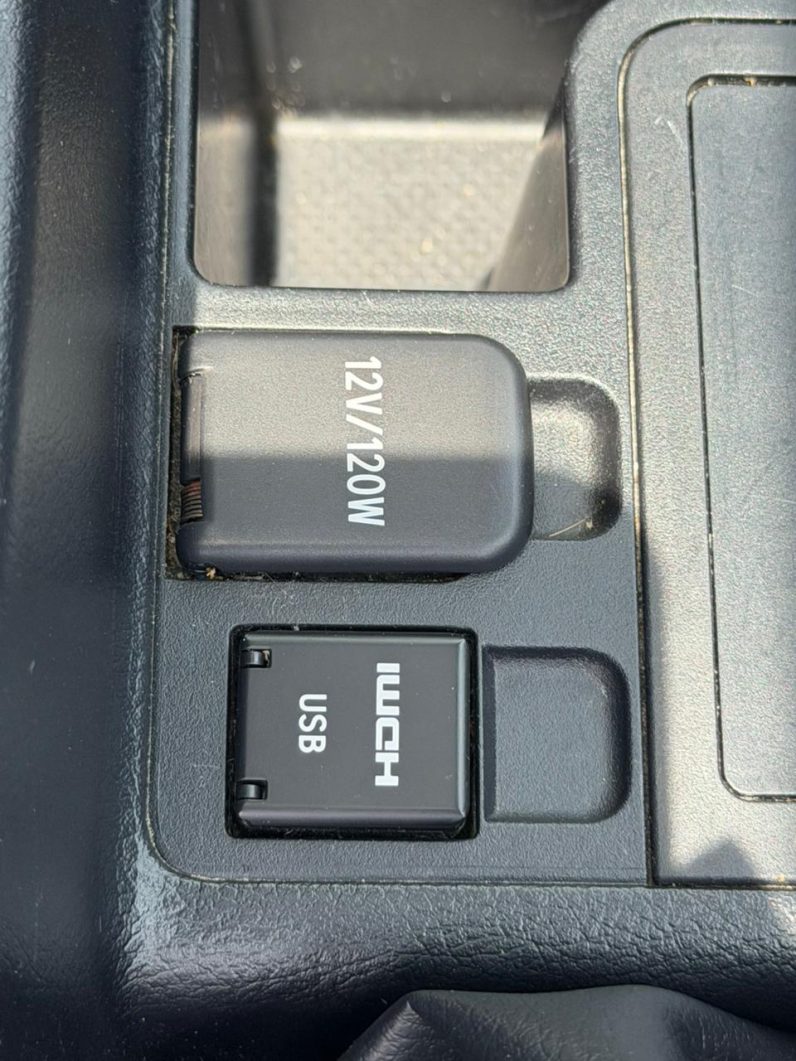 
								Toyota Land Cruiser Prado TX full									