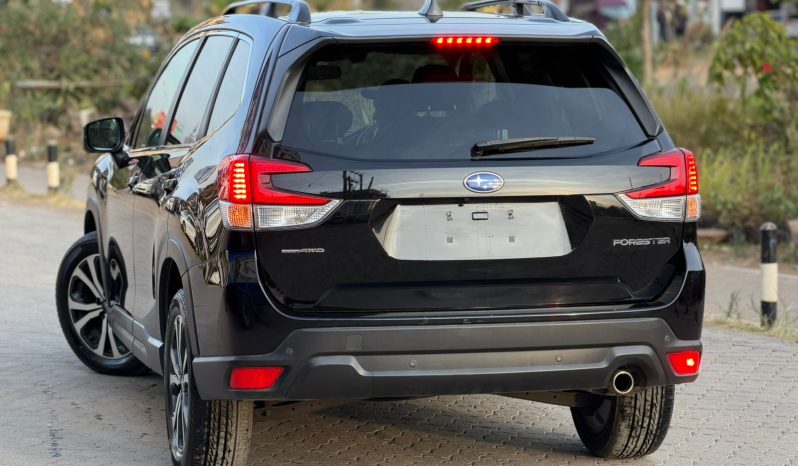 
								Subaru Forester SK9 full									