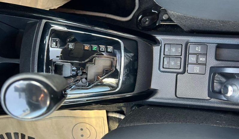 
								Toyota Fielder WXB full									