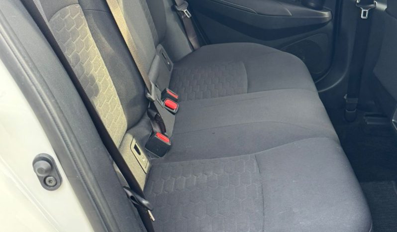 
								Toyota Corolla Sport full									