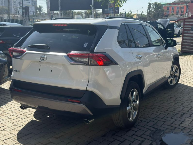 
								Toyota Rav4 full									