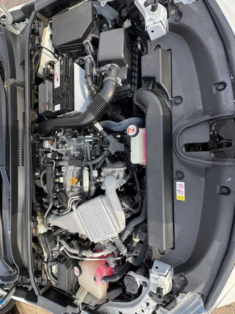 
								Toyota Corolla Sport full									