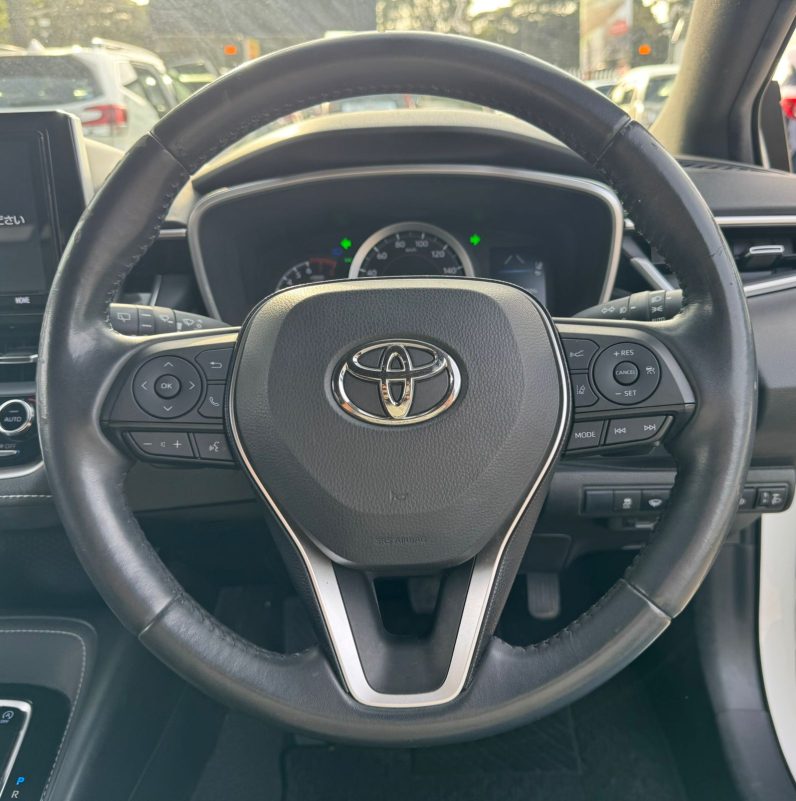 
								Toyota Corolla Sport full									