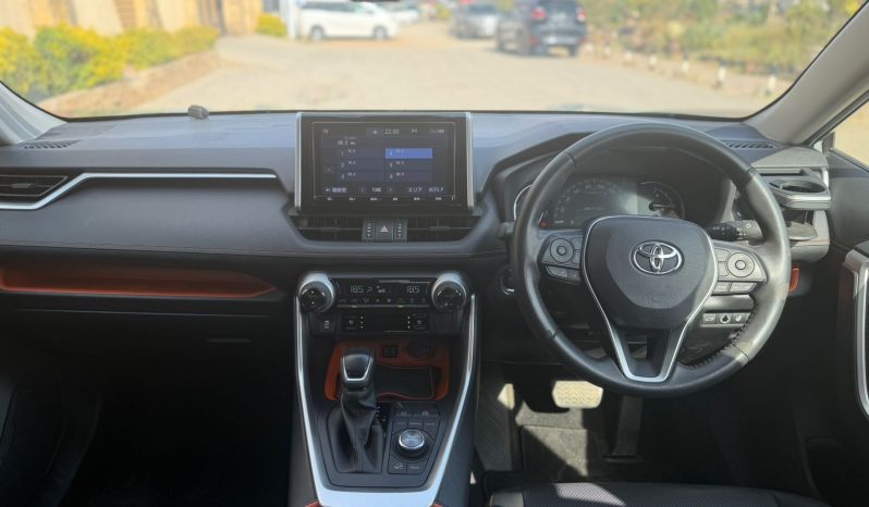 
								Toyota Rav4 full									