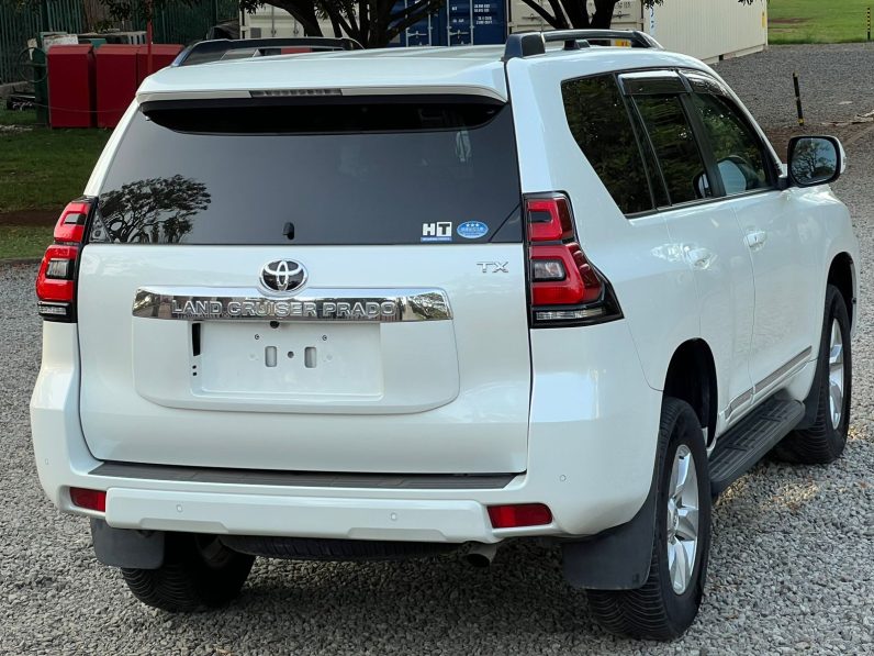 
								Toyota Land Cruiser Prado TX full									