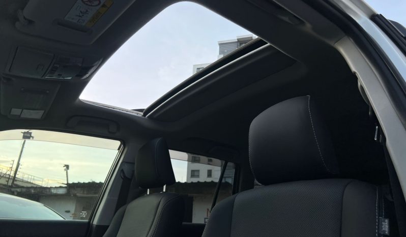 
								Toyota Land Cruiser Prado TX full									