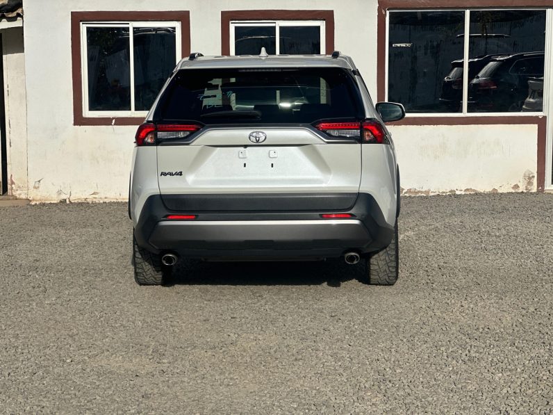 
								Toyota Rav4 G-Z full									