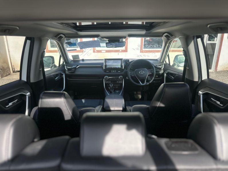 
								Toyota Rav4 G-Z full									