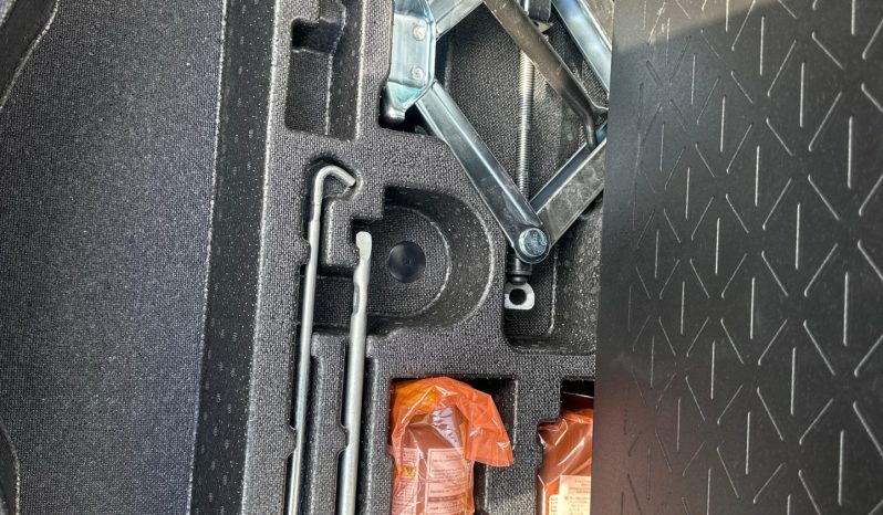 
								Toyota Rav4 G-Z full									