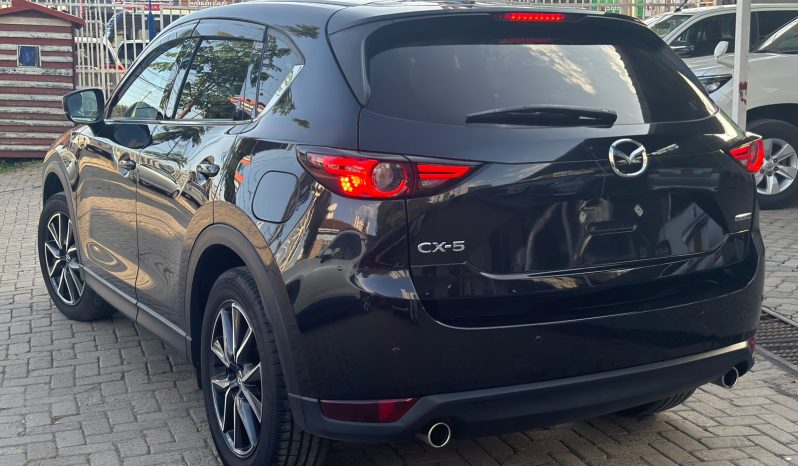 
								Mazda CX-5 full									