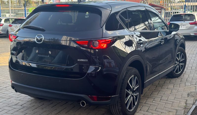 
								Mazda CX-5 full									