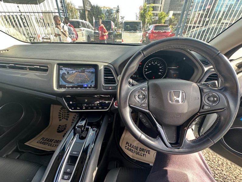
								Honda Vezel full									