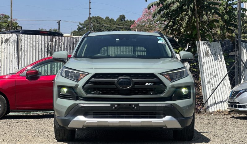 
								Toyota Rav4 Adventure full									