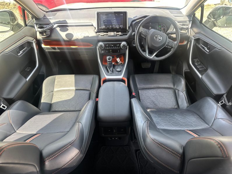 
								Toyota Rav4 Adventure full									