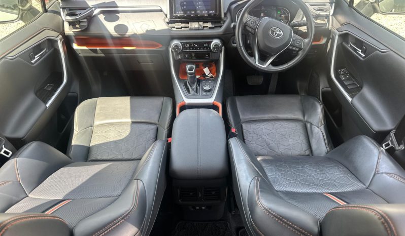 
								Toyota Rav4 Adventure full									