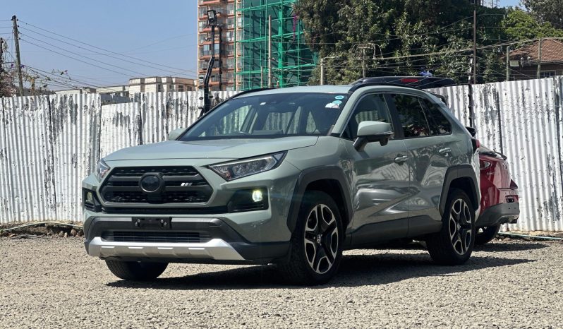 
								Toyota Rav4 Adventure full									