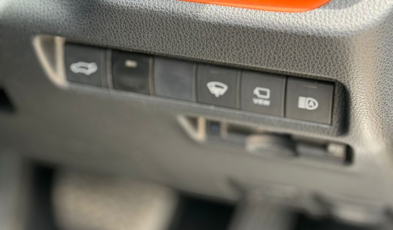 
								Toyota Rav4 Adventure full									