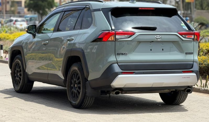 
								Toyota Rav4 Adventure full									